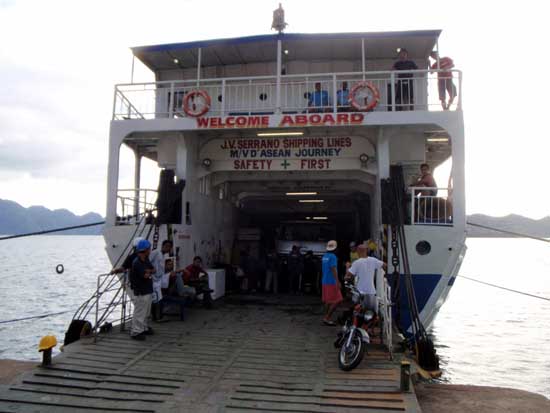 MV Asian Journey loading passengers in Coron