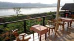 lovely cafe setting at Green River Hotel....river view
