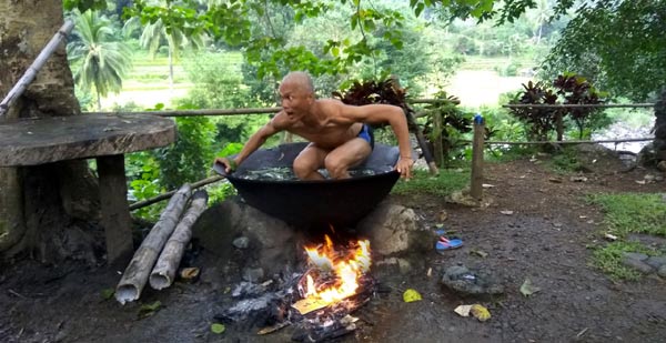 Hot Kawa Bath at Kayak Inn, Tibiao