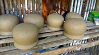 cooked clay pots ready for use 