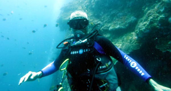 Scuba Diving in Apo Island