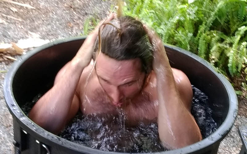Tom coming out of the head plunge