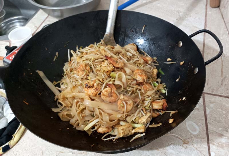 Oct Food: FOMO, Pad Thai, Carrot Bread, Roasted Peanuts, Pizza Dough, Pizza, Taho