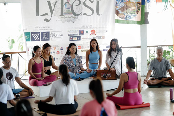 Joan leading the satsang